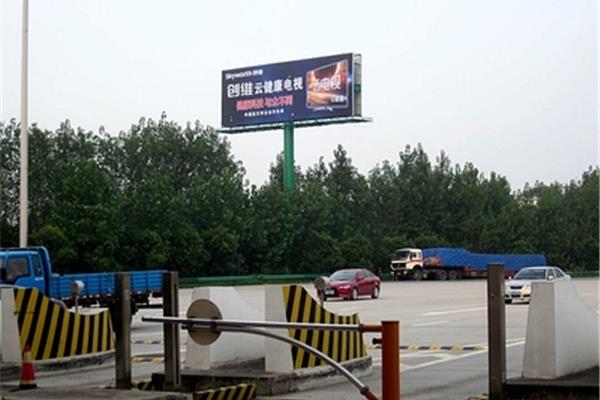 单立柱广告投放
