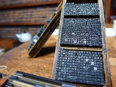 活字印刷字体怎么画