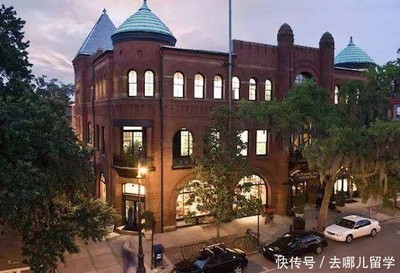 萨凡纳艺术学院服装设计