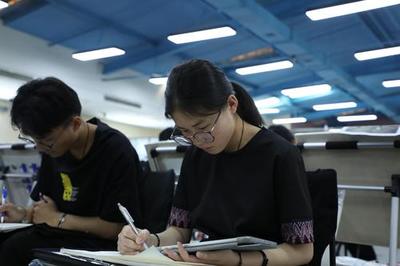 理科生可以报传媒