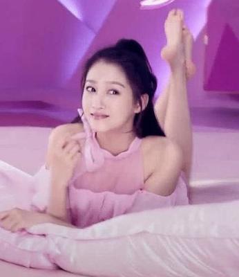 关晓彤卫生巾广告