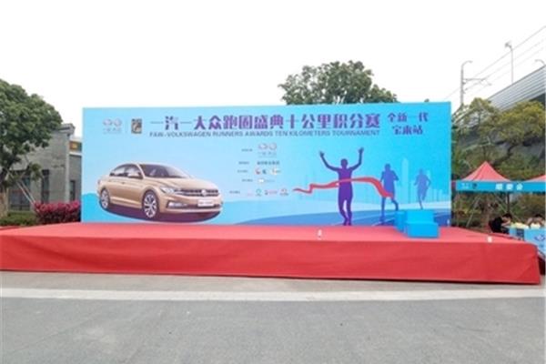 舞台怎么装喷绘布