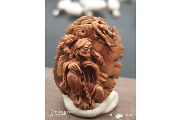 雕刻人图片