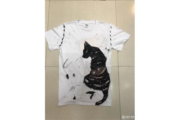 衣服上画画的图案设计